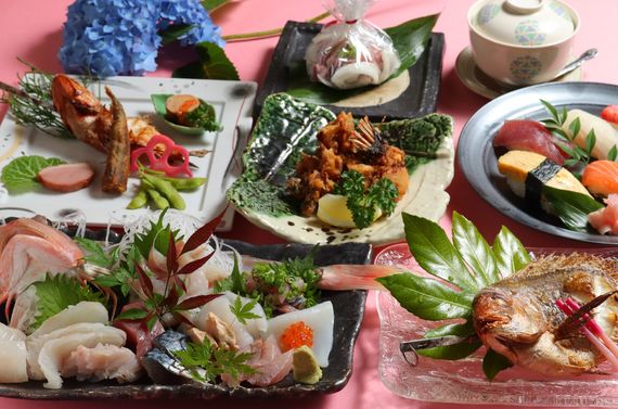 北茨城にある食彩太信は宴会に最適な個室空間を完備しております